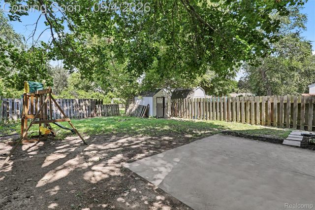 3260 Wanamaker Road, Waterford Charter Township, MI 48328