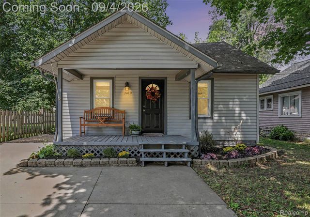 3260 Wanamaker Road, Waterford Charter Township, MI 48328