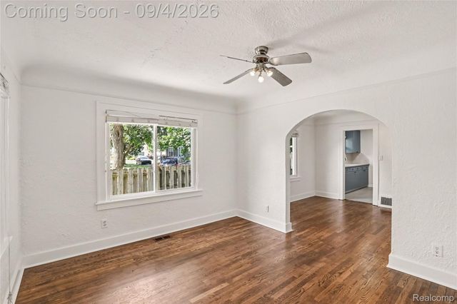 3260 Wanamaker Road, Waterford Charter Township, MI 48328