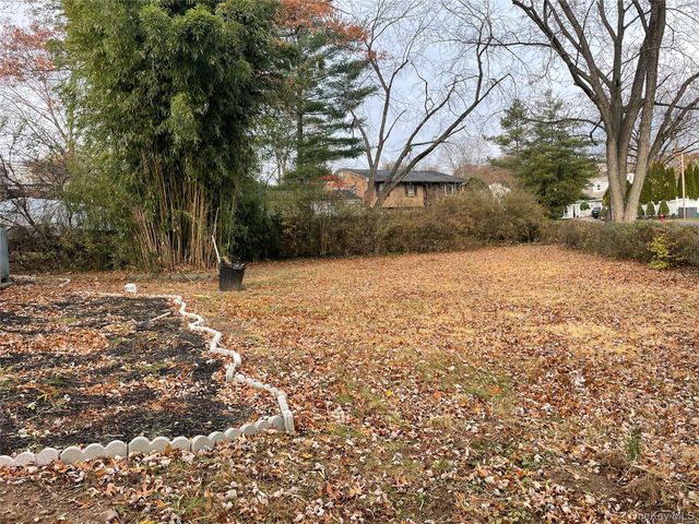 3 Cedar Avenue, Orangeburg, NY 10962