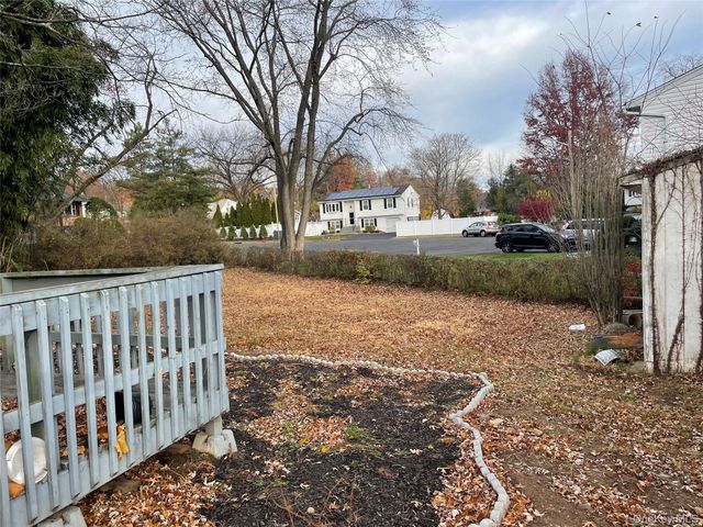 3 Cedar Avenue, Orangeburg, NY 10962