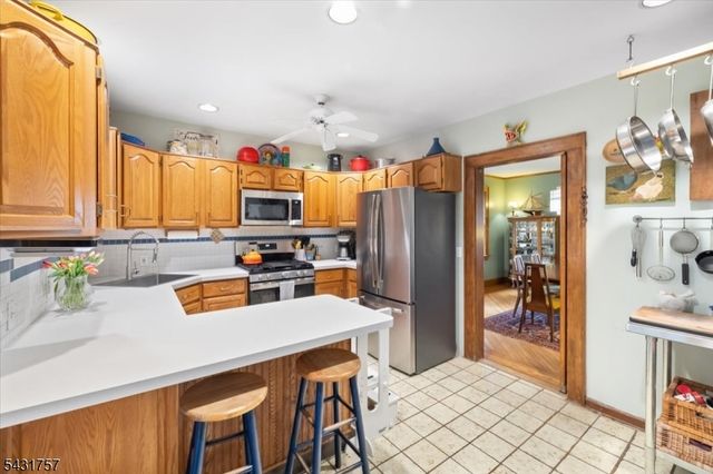 52 Warfield St, Montclair Twp., NJ 07043