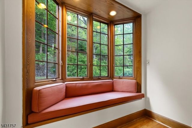 52 Warfield St, Montclair Twp., NJ 07043