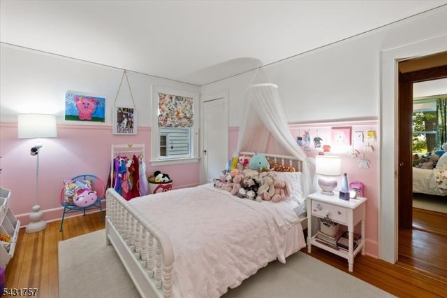 52 Warfield St, Montclair Twp., NJ 07043