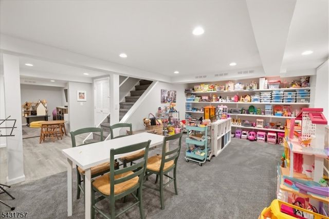 52 Warfield St, Montclair Twp., NJ 07043