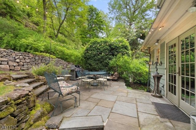 52 Warfield St, Montclair Twp., NJ 07043