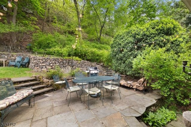 52 Warfield St, Montclair Twp., NJ 07043