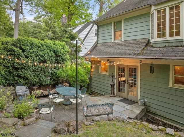 52 Warfield St, Montclair Twp., NJ 07043