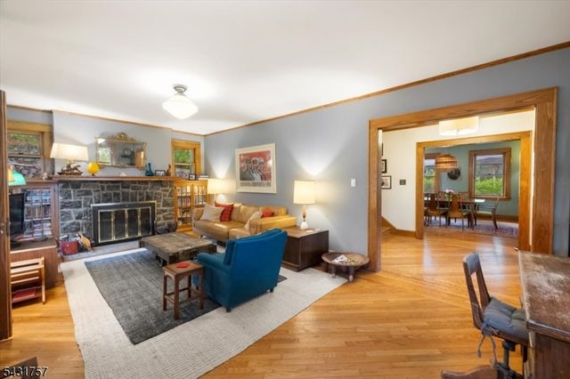 52 Warfield St, Montclair Twp., NJ 07043