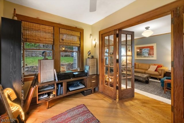 52 Warfield St, Montclair Twp., NJ 07043