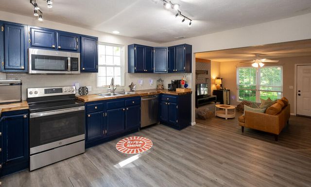 840 W Elm Street, Springfield, MO 65806