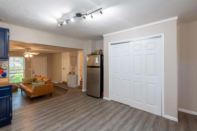 840 W Elm Street, Springfield, MO 65806