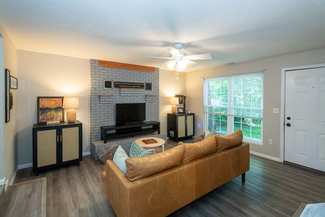 840 W Elm Street, Springfield, MO 65806