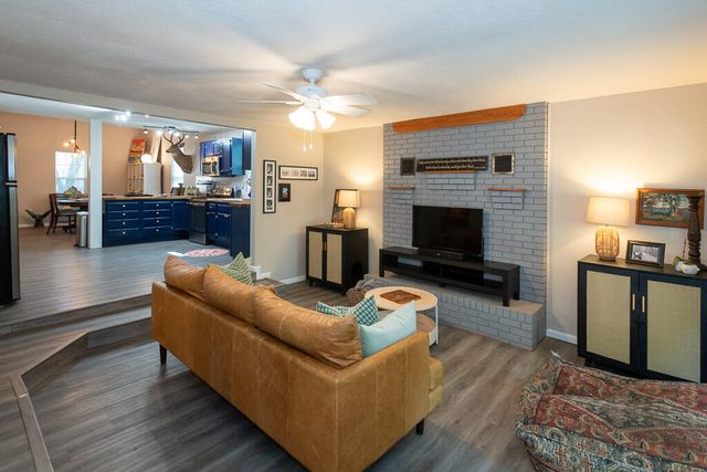 840 W Elm Street, Springfield, MO 65806