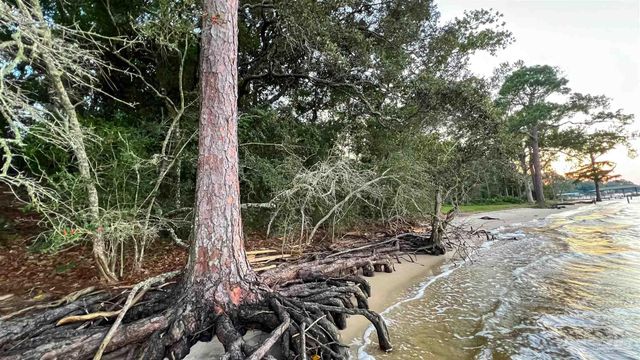 12460 Lillian Hwy, Pensacola, FL 32506