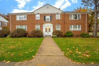 2401 Euclid Heights Boulevard A2, Cleveland Heights, OH 44106