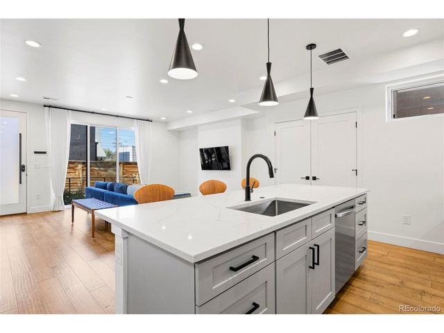 2929 Lawrence St 3, Denver, CO 80205