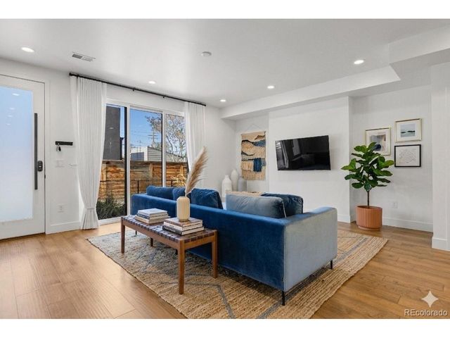 2929 Lawrence St 3, Denver, CO 80205