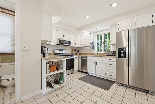 9 Commonwealth Ave, Dedham, MA 02026