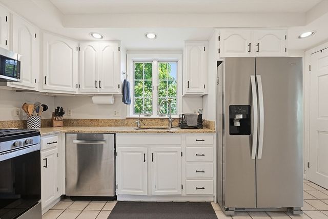 9 Commonwealth Ave, Dedham, MA 02026