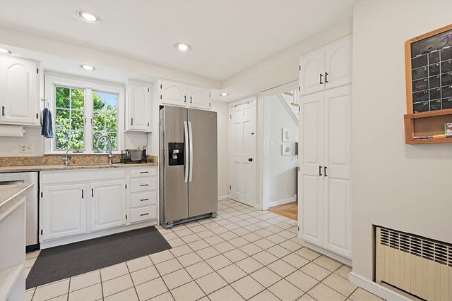 9 Commonwealth Ave, Dedham, MA 02026