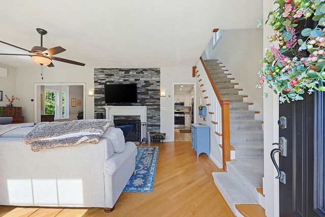 9 Commonwealth Ave, Dedham, MA 02026