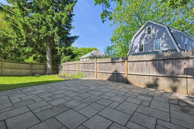 9 Commonwealth Ave, Dedham, MA 02026