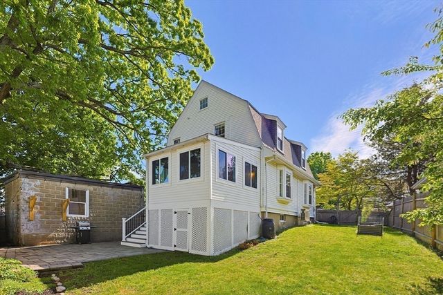 9 Commonwealth Ave, Dedham, MA 02026