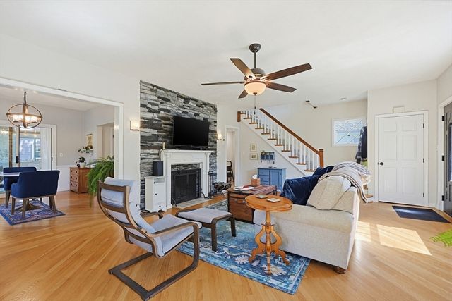 9 Commonwealth Ave, Dedham, MA 02026