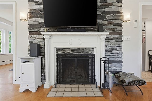 9 Commonwealth Ave, Dedham, MA 02026