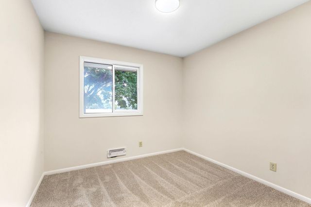 9330 Park Avenue S, Bloomington, MN 55420