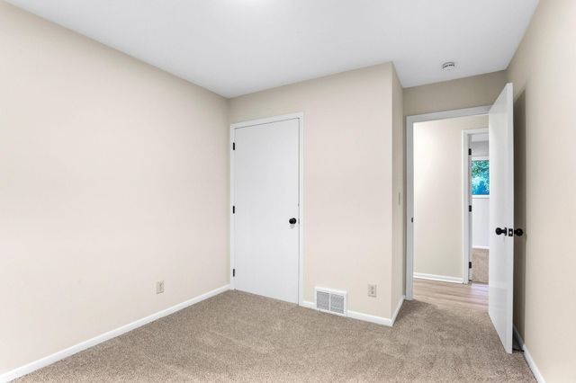 9330 Park Avenue S, Bloomington, MN 55420