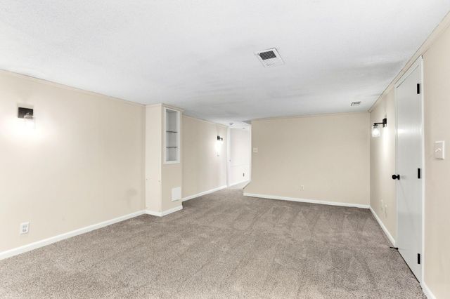 9330 Park Avenue S, Bloomington, MN 55420
