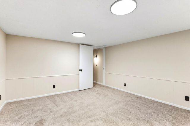 9330 Park Avenue S, Bloomington, MN 55420