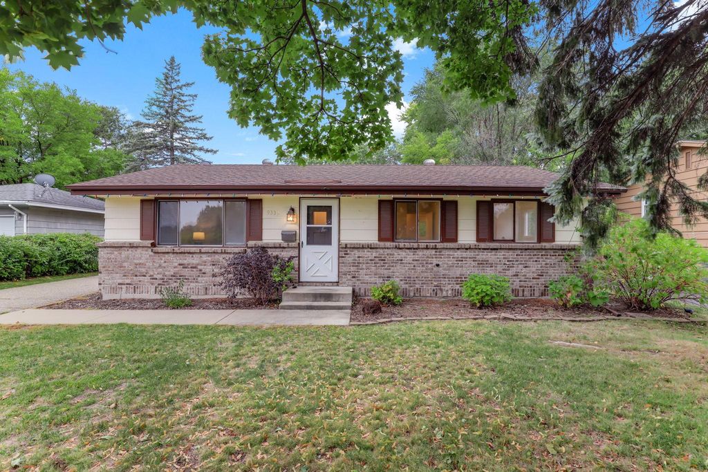 9330 Park Avenue S, Bloomington, MN 55420 — exterior