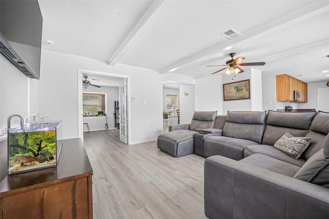 9218 Mcdade Street, Houston, TX 77080