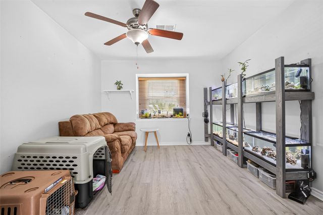 9218 Mcdade Street, Houston, TX 77080