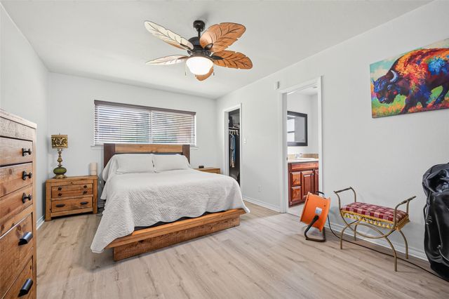 9218 Mcdade Street, Houston, TX 77080