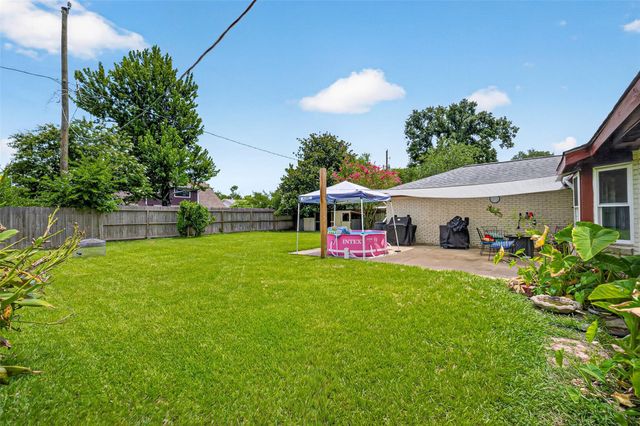 9218 Mcdade Street, Houston, TX 77080