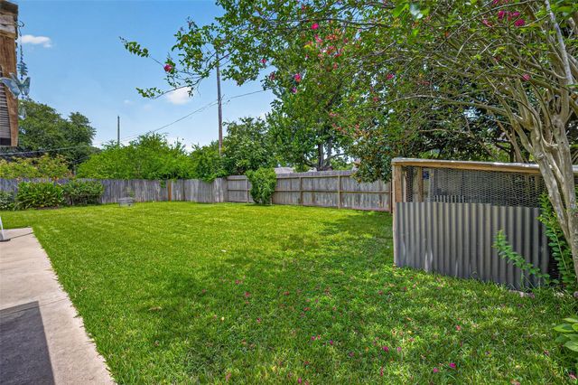9218 Mcdade Street, Houston, TX 77080