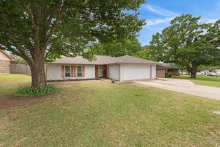2522 Quail Ridge Drive, Denton, TX 76209