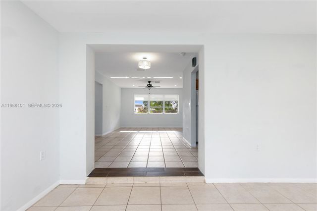 1511 NW 85th Way, Pembroke Pines, FL 33024