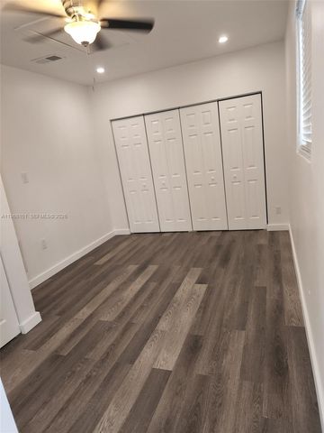 1511 NW 85th Way, Pembroke Pines, FL 33024