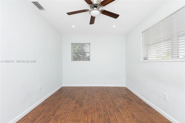 1511 NW 85th Way, Pembroke Pines, FL 33024