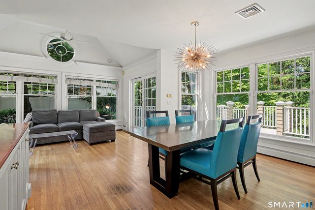 186 Compo Road South, Westport, CT 06880