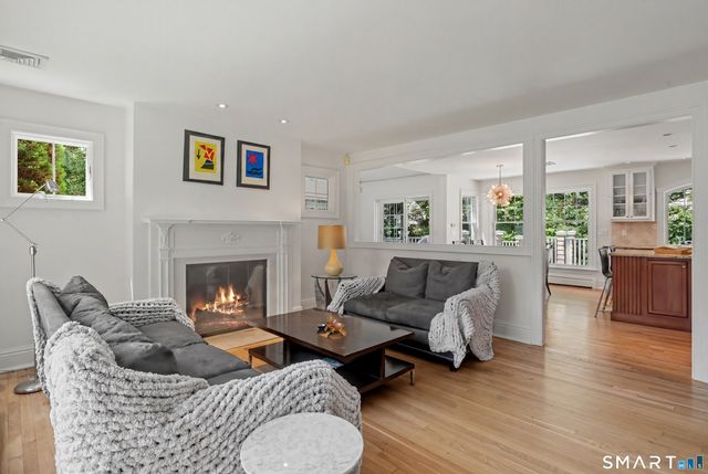 186 Compo Road South, Westport, CT 06880