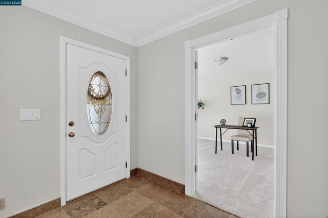 1956 Holly Dr, Concord, CA 94521