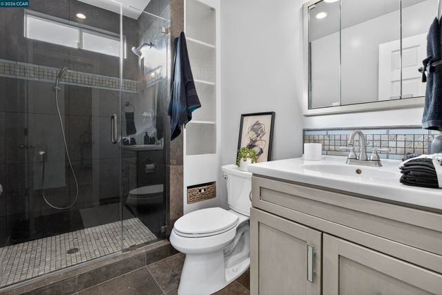 1956 Holly Dr, Concord, CA 94521