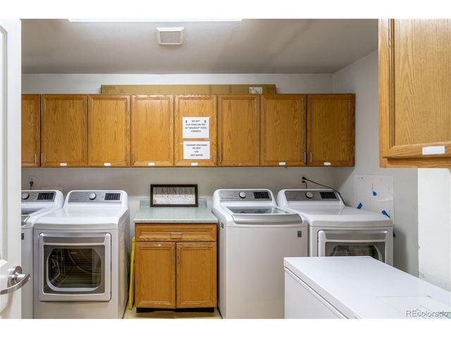 5975 Newland St, Arvada, CO 80003