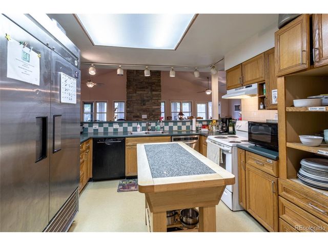 5975 Newland St, Arvada, CO 80003